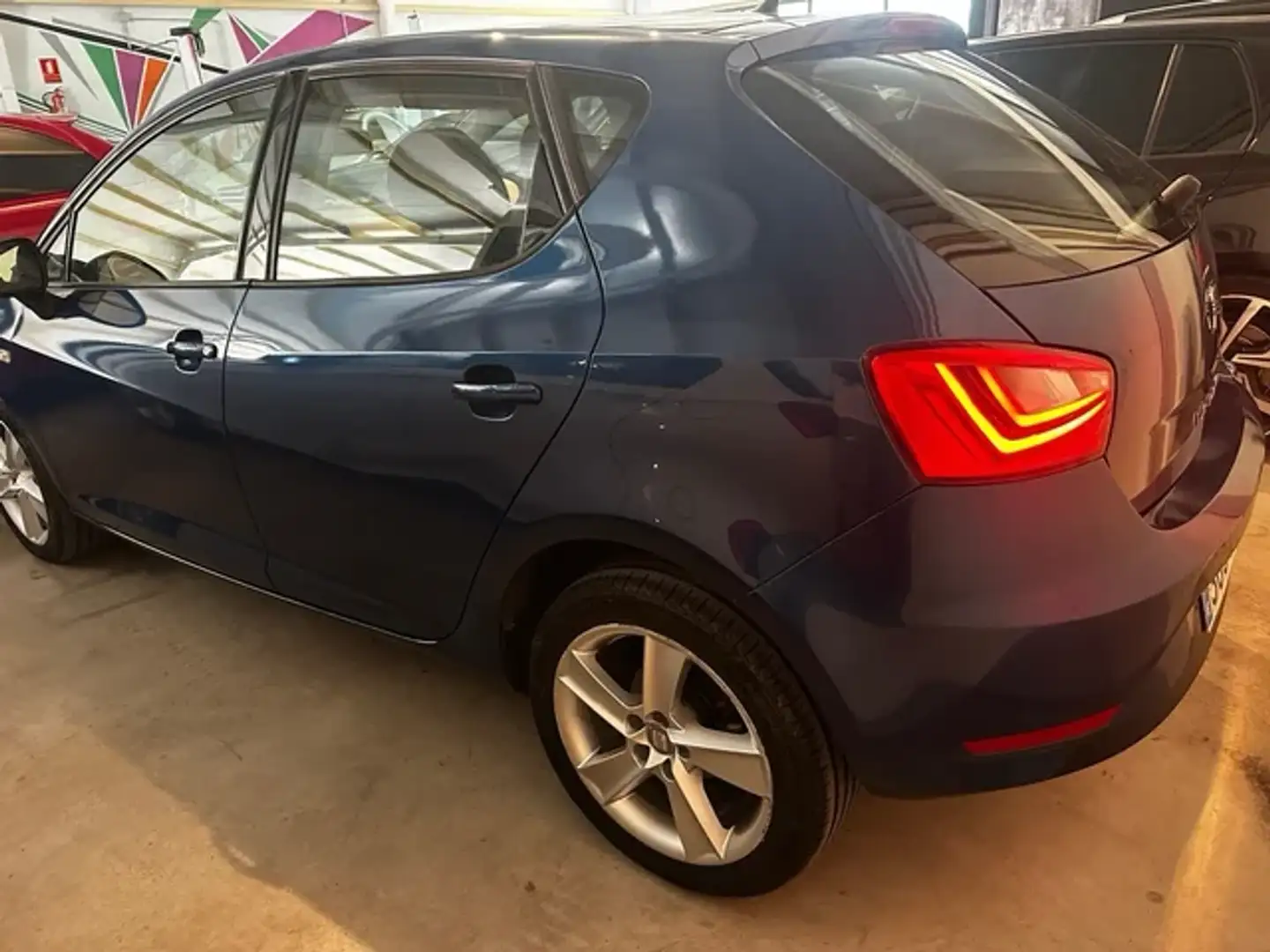 SEAT Ibiza 1.6TDI CR Reference Tech Noir - 2