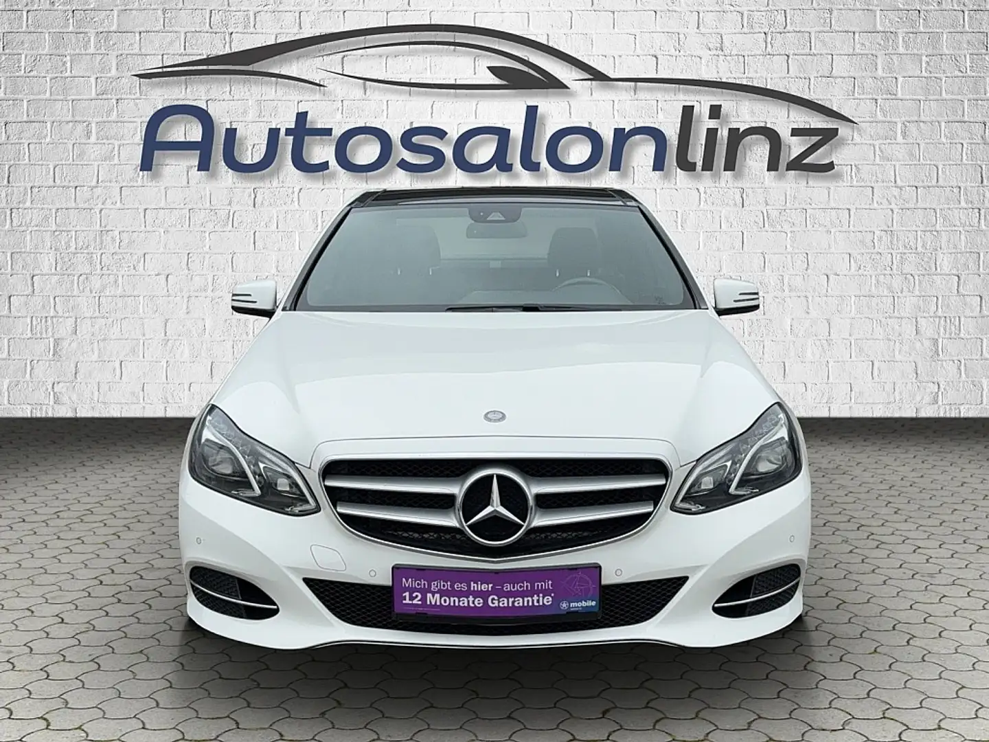 Mercedes-Benz E 200 CDI Autom. AMG Glasdach Kredit ab 199,00 Blanc - 2