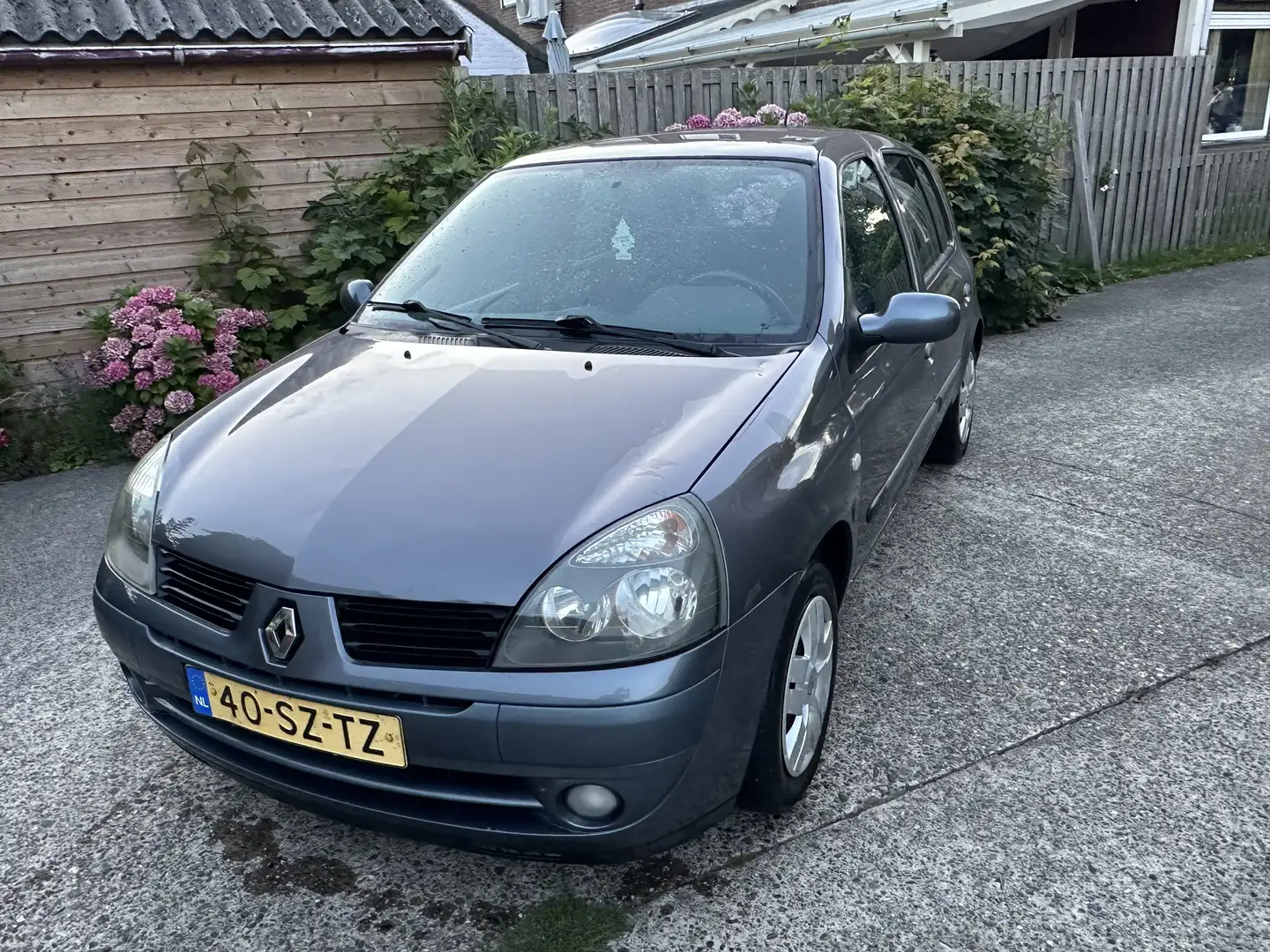 Renault Clio 1.2-16V Campus Blauw - 1
