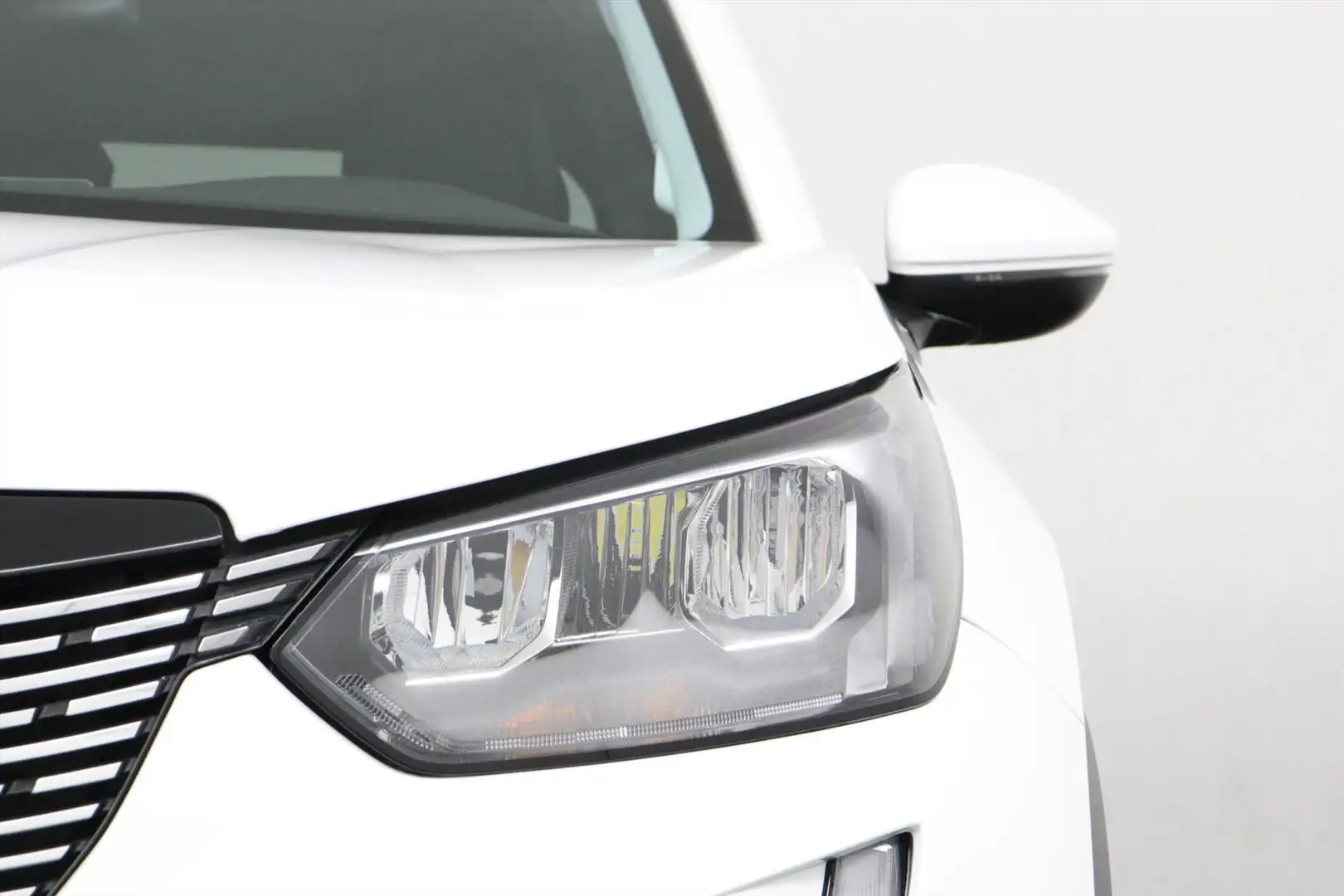 Peugeot 2008 1.2 PURETECH ALLURE PACK AUTOMAAT 130PK ECC/CRUISE Weiß - 2