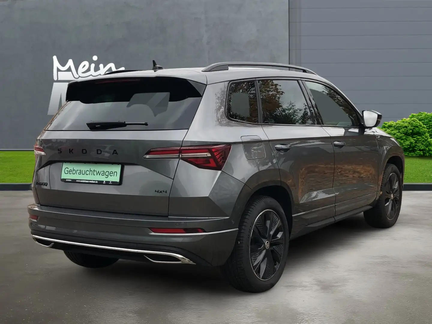 Skoda Karoq Sportline 2.0 TDI DSG 4x4 +AHK+Navi+Matrix Klima Серый - 2