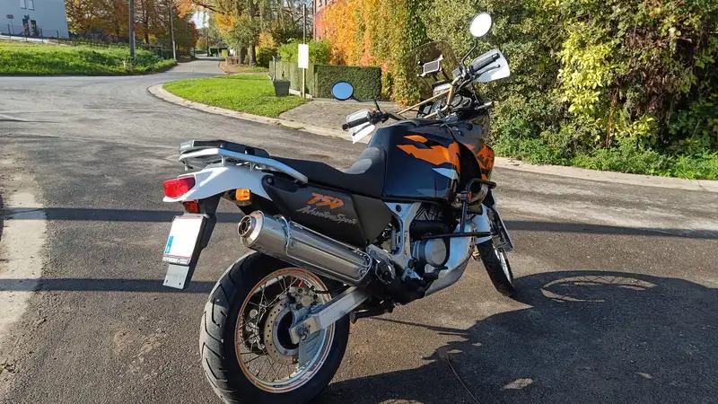 Honda XRV 750 - foto 5