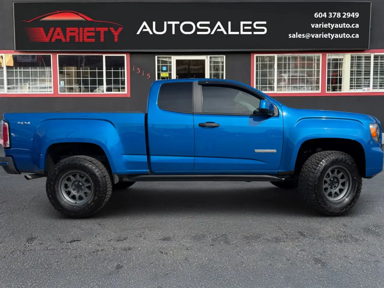 GMC Canyon снимка GMC Canyon