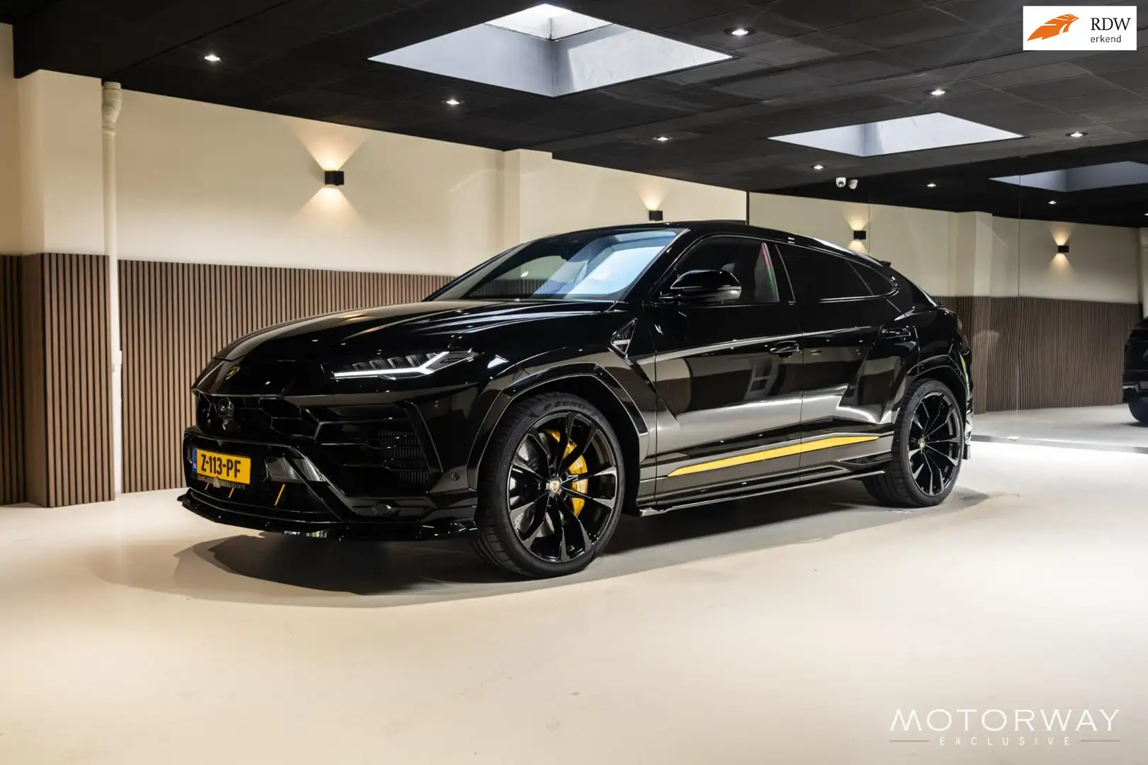 Lamborghini Urus 4.0 V8 |PANO|B&O|CERAMIC|FABRIEKSGARANTIE|HUD|MASS Zwart - 1