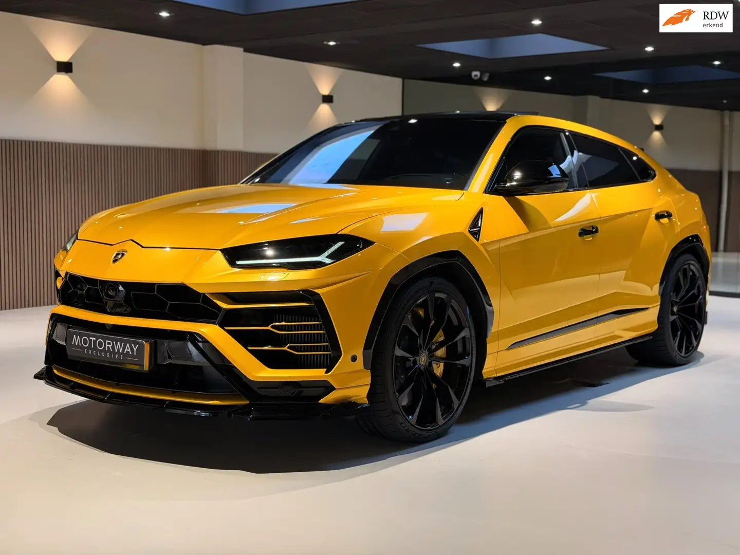 Lamborghini Urus 4.0 V8 |PANO|B&O|CERAMIC|FABRIEKSGARANTIE|FULL PPF Geel - 1