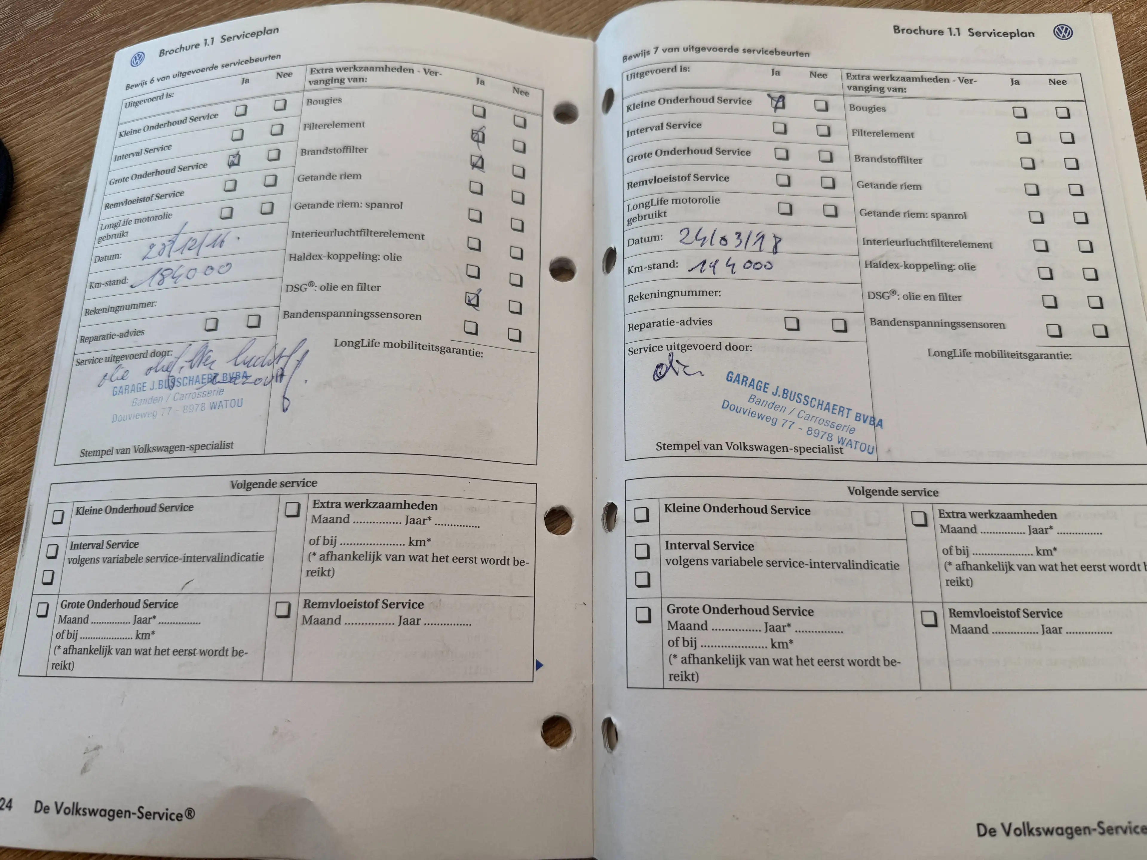 Volkswagen Touran ENKEL VERKOOP AAN HANDELAAR - 7 ZIT / TREKHAAK / ZETELVERWARMING / PARKEERSENSOREN / — photo 31
