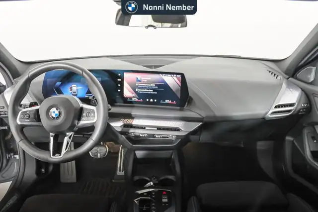 BMW 1 Series view 11