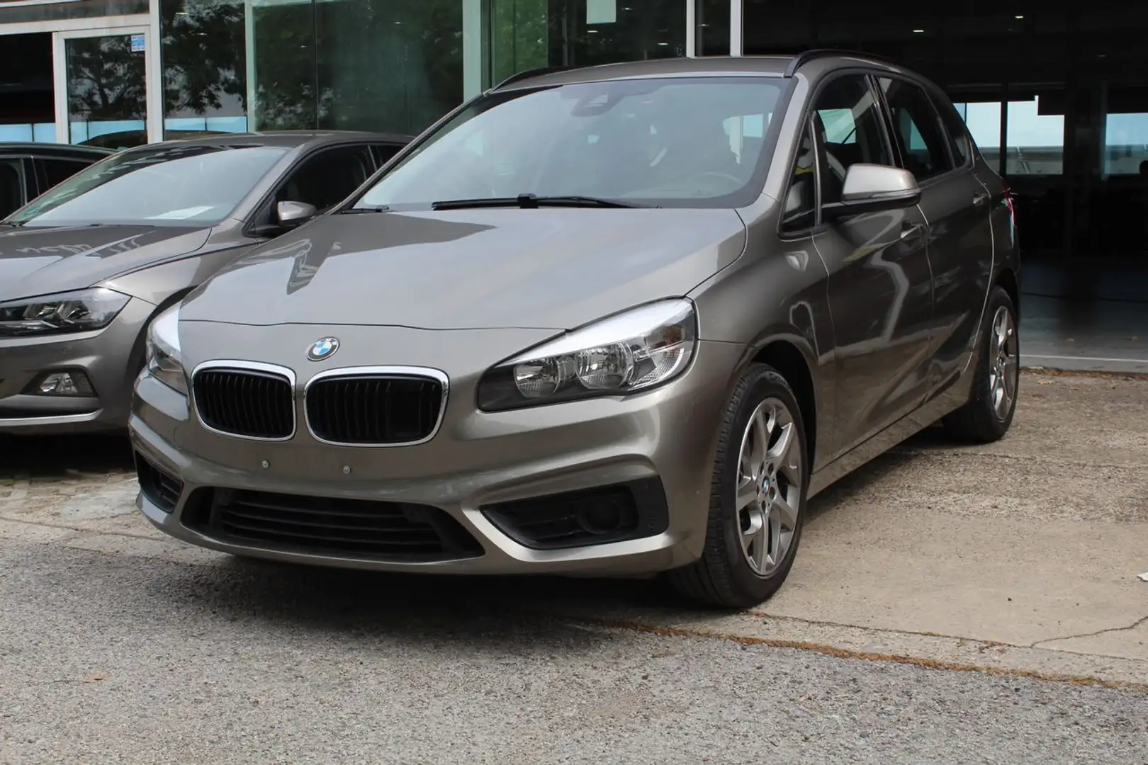 BMW 220 Active Tourer 220iA Plateado - 2