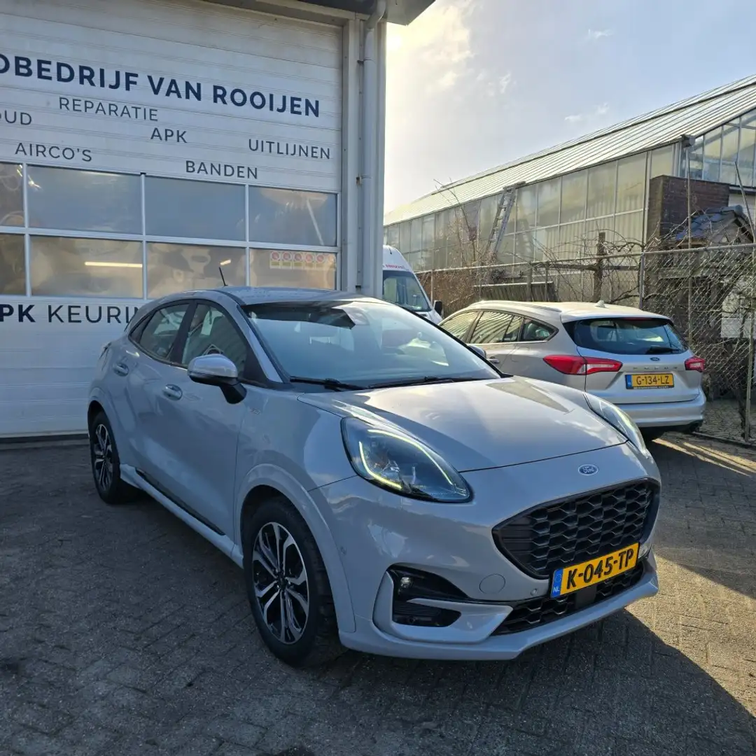 Ford Puma 1.0 Ecoboost St-line. Automaat Grijs - 1