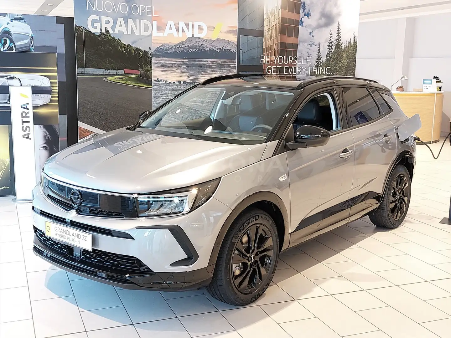 Opel Grandland 1.6 phev gs line fwd 225cv auto Grigio - 1