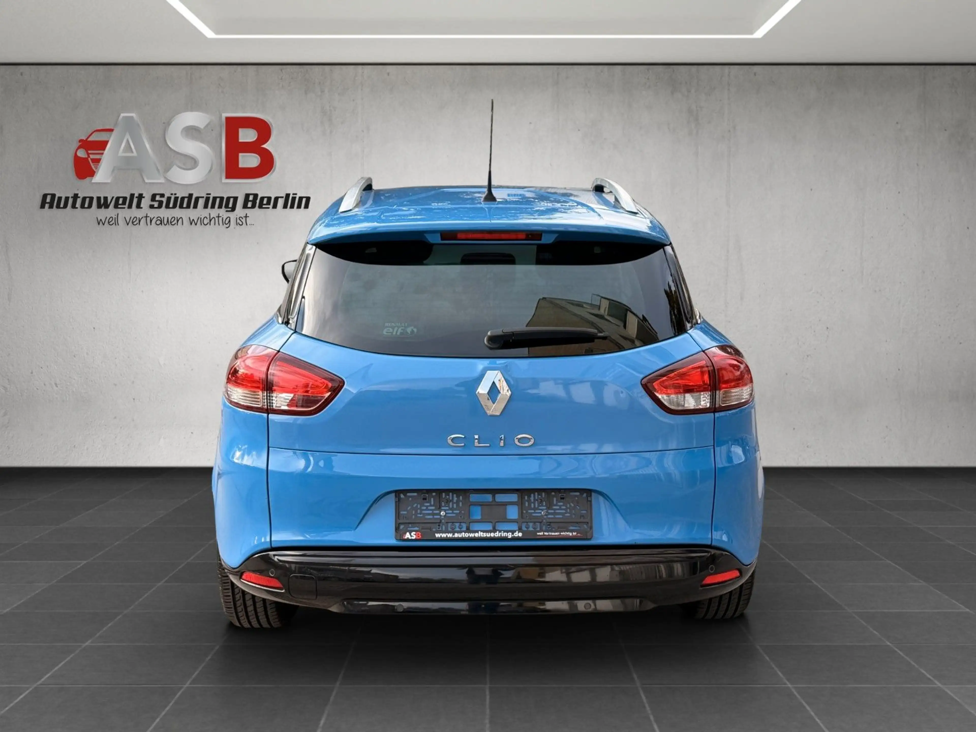 Renault Clio IV Grandtour Luxe*Automatik*Navi*Kamera* — photo 15