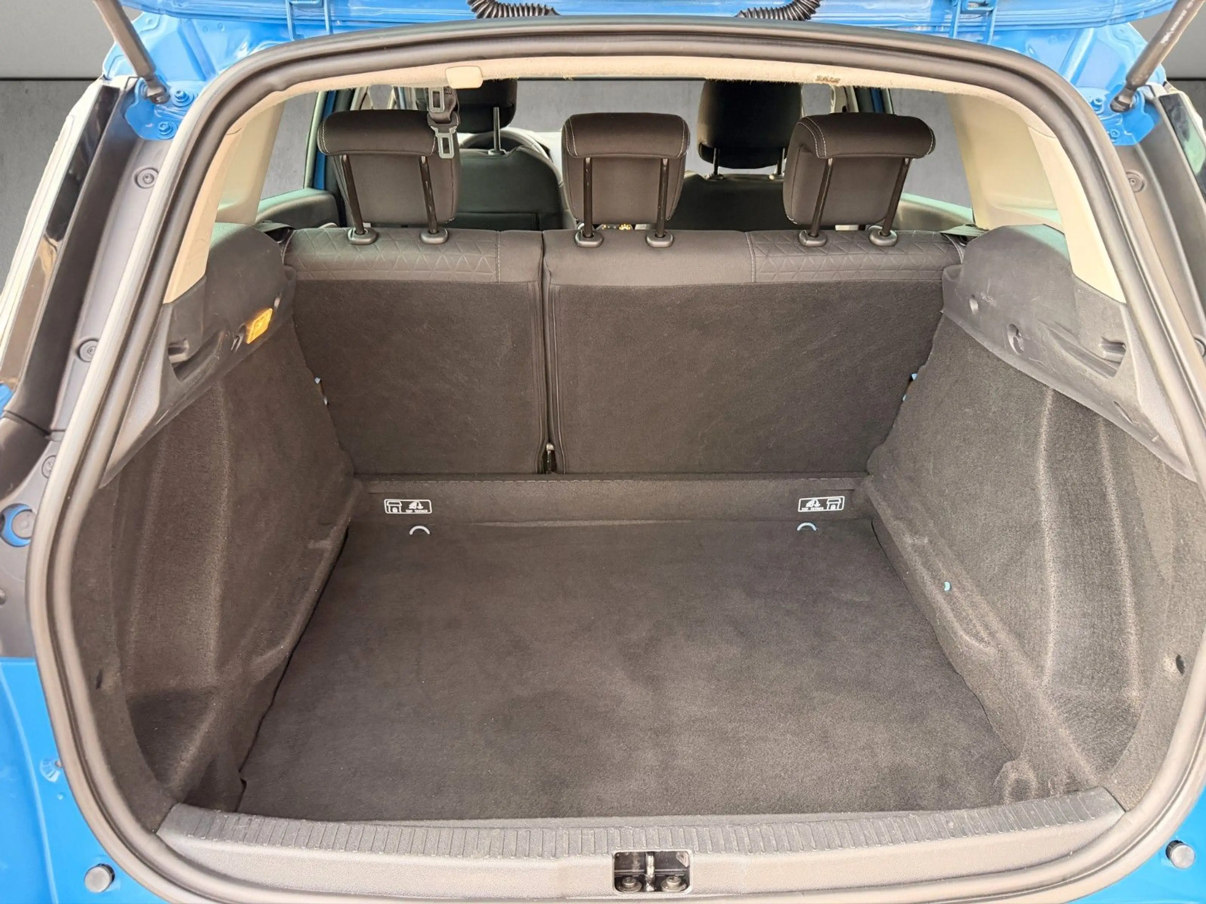 Renault Clio IV Grandtour Luxe*Automatik*Navi*Kamera* — photo 9