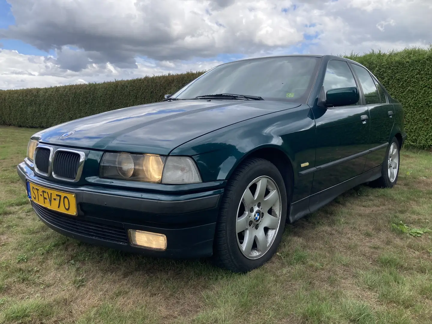 BMW 318 318i Exclusiv Edition - 2