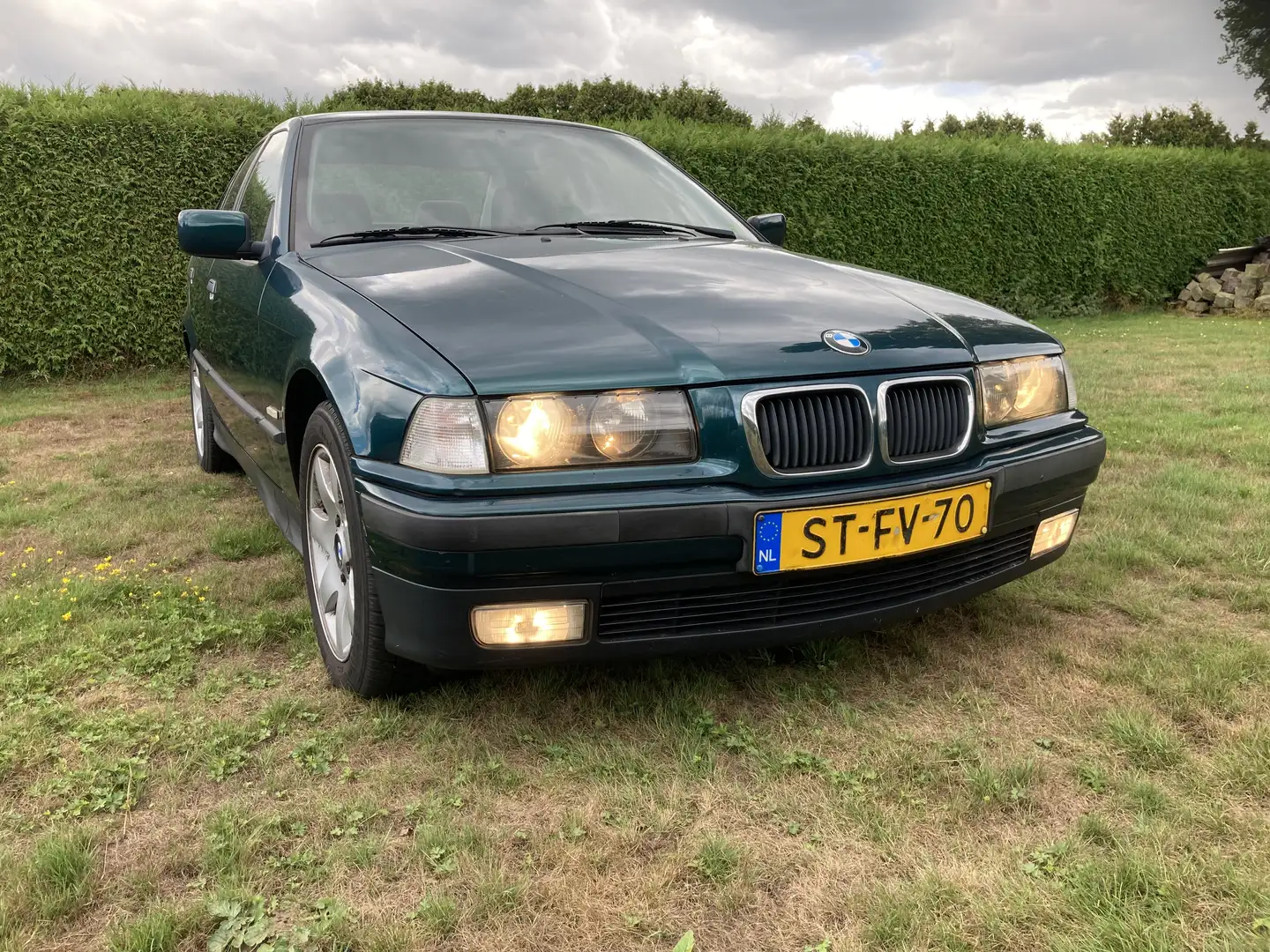 BMW 318 318i Exclusiv Edition - 1