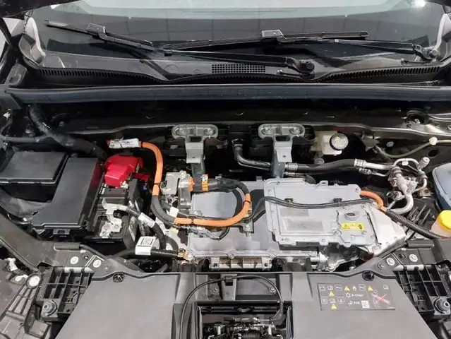 Renault Megane E-Tech view 7