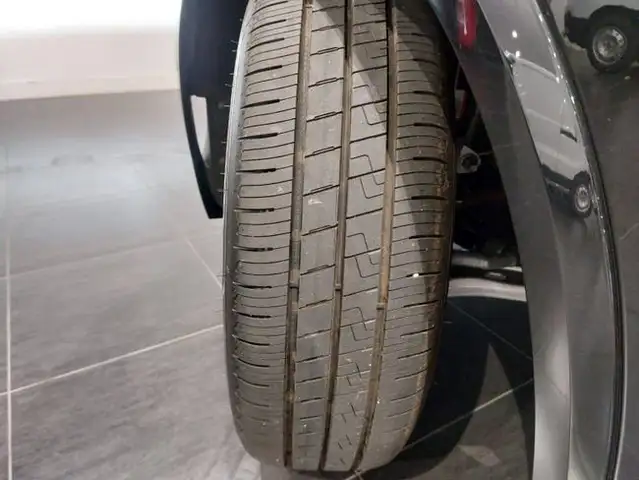 Renault Megane E-Tech view 9