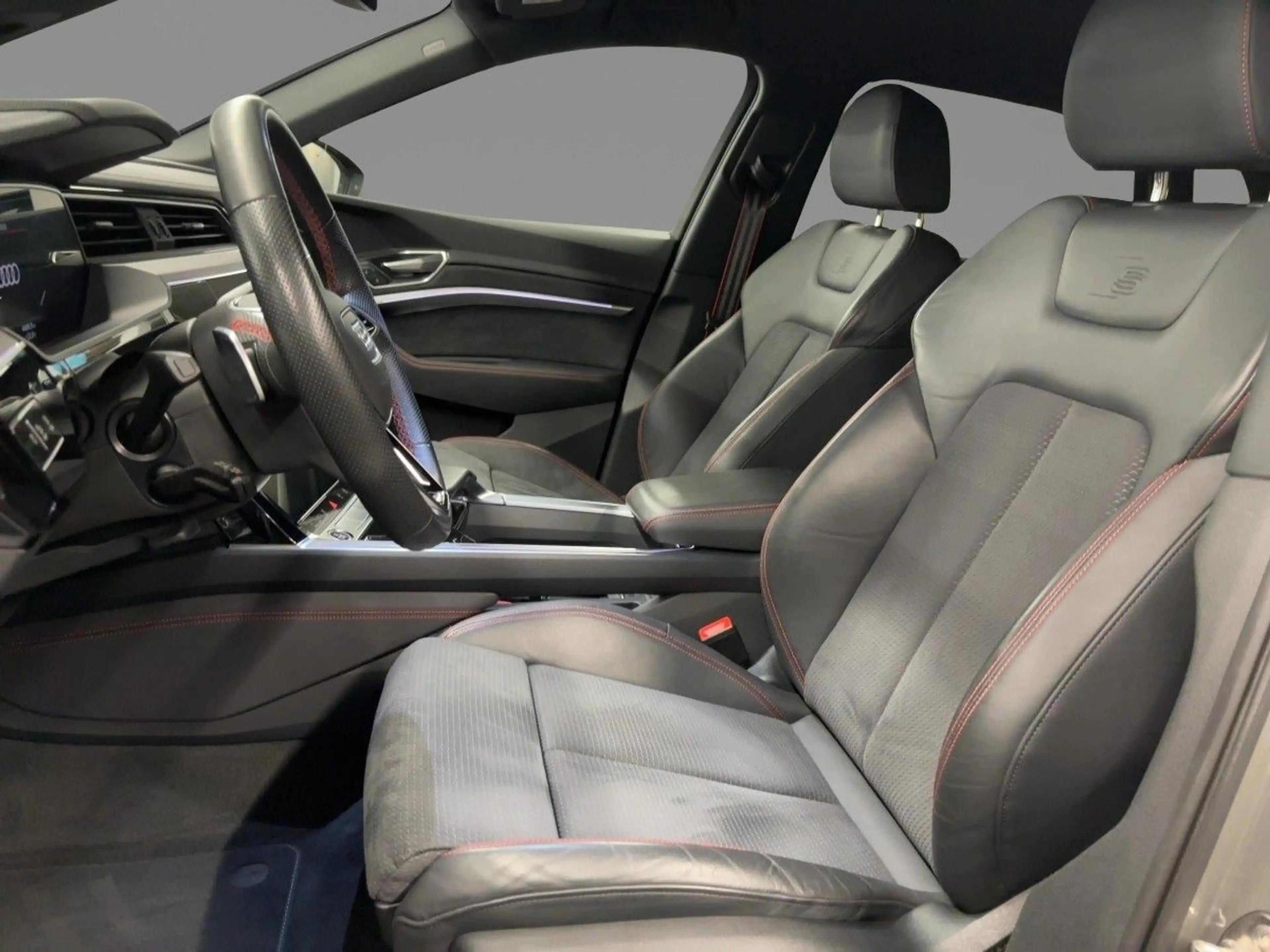 Audi Q8 e-tron S line 50 qu. AHK MATRIX 360°K VIRTUAL — photo 10