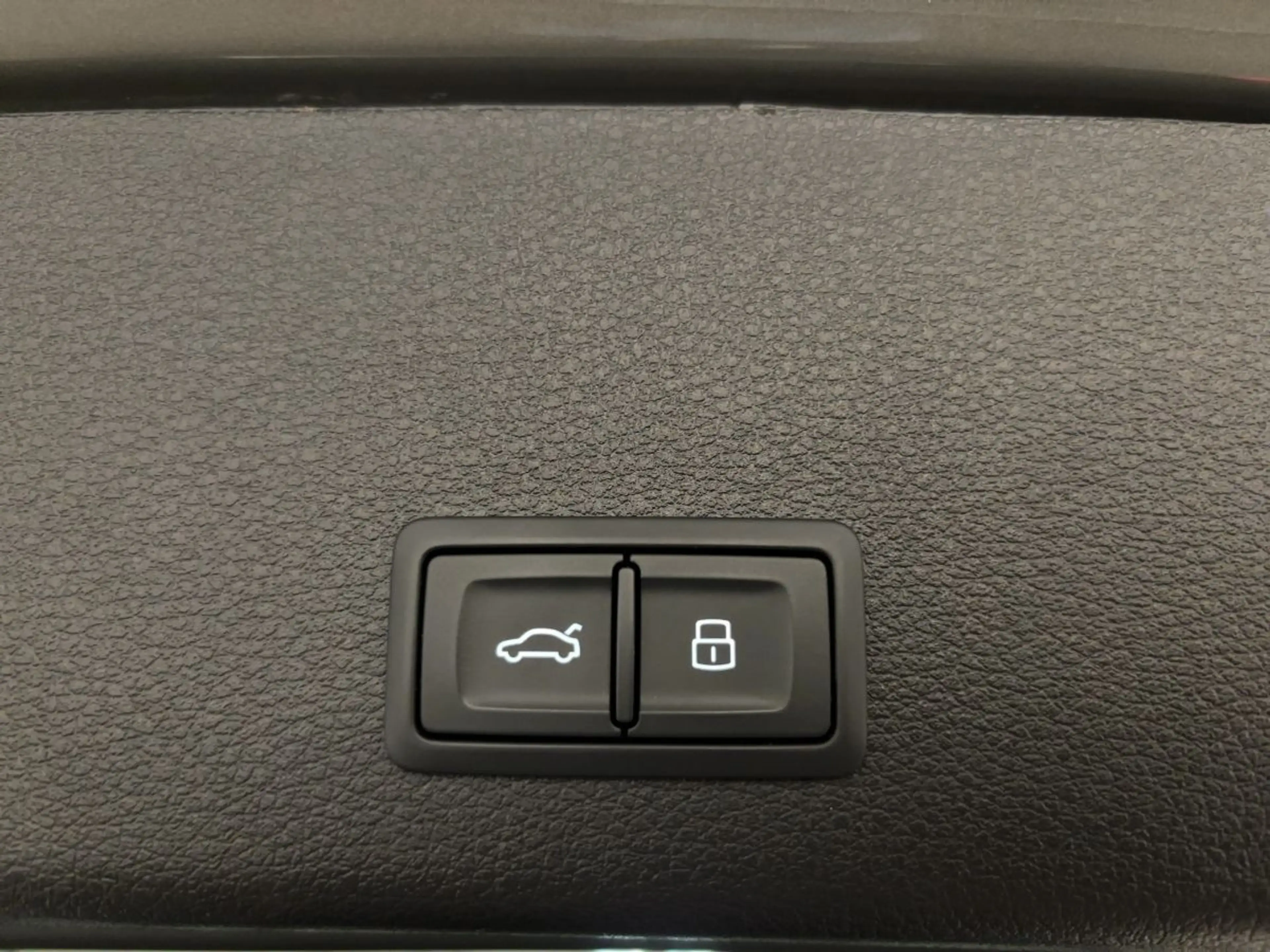 Audi Q8 e-tron S line 50 qu. AHK MATRIX 360°K VIRTUAL — photo 20