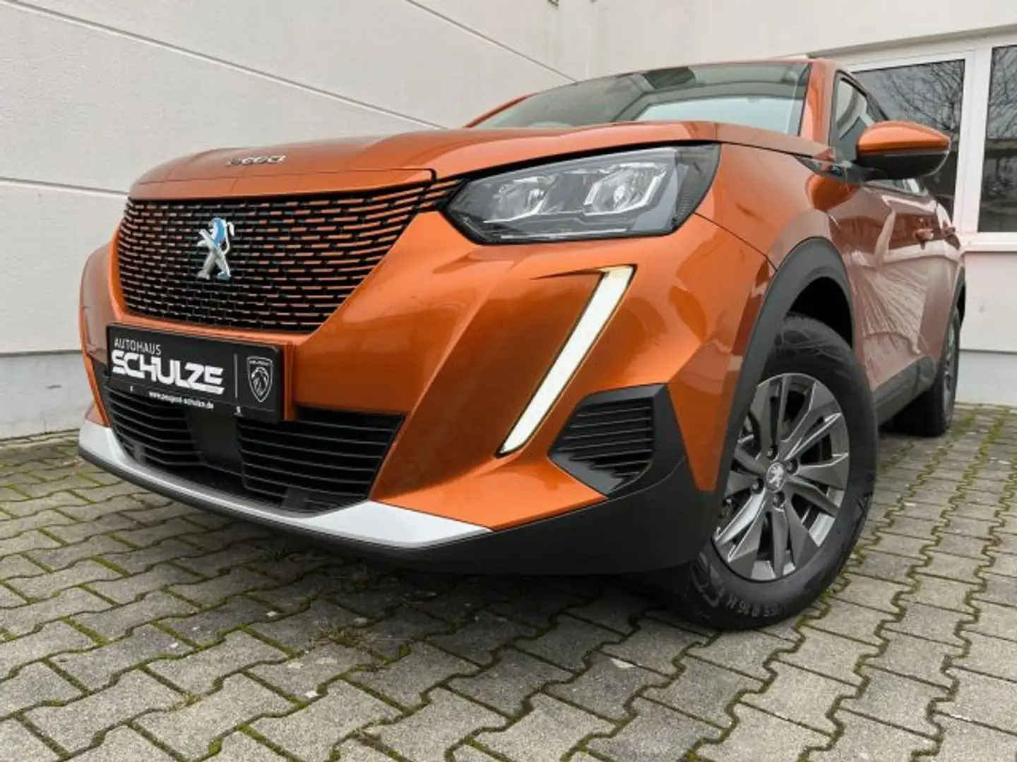 Peugeot 2008 Elektro Active Orange - 2