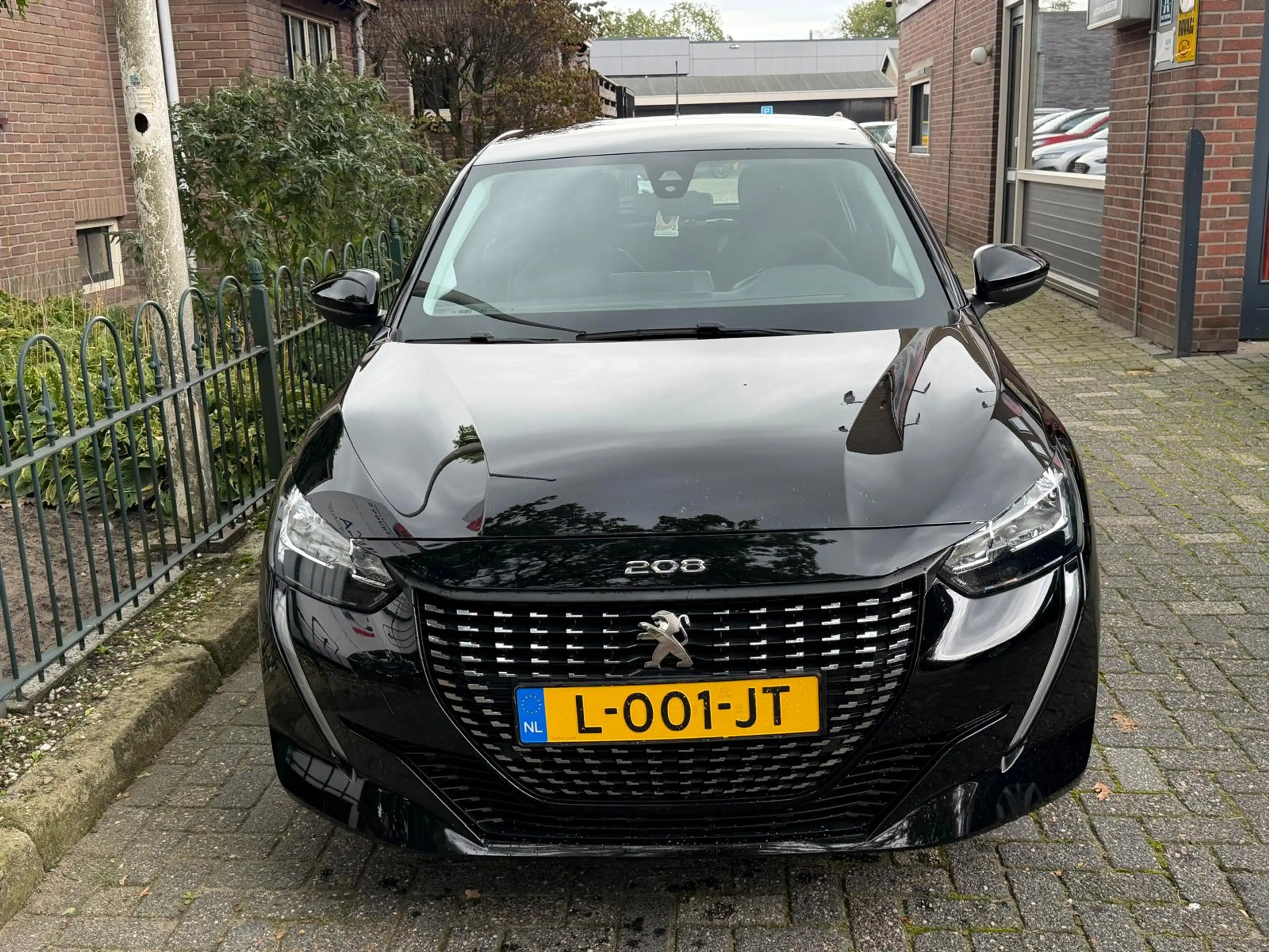 Peugeot 208 1.2 PureTech Active — photo 5