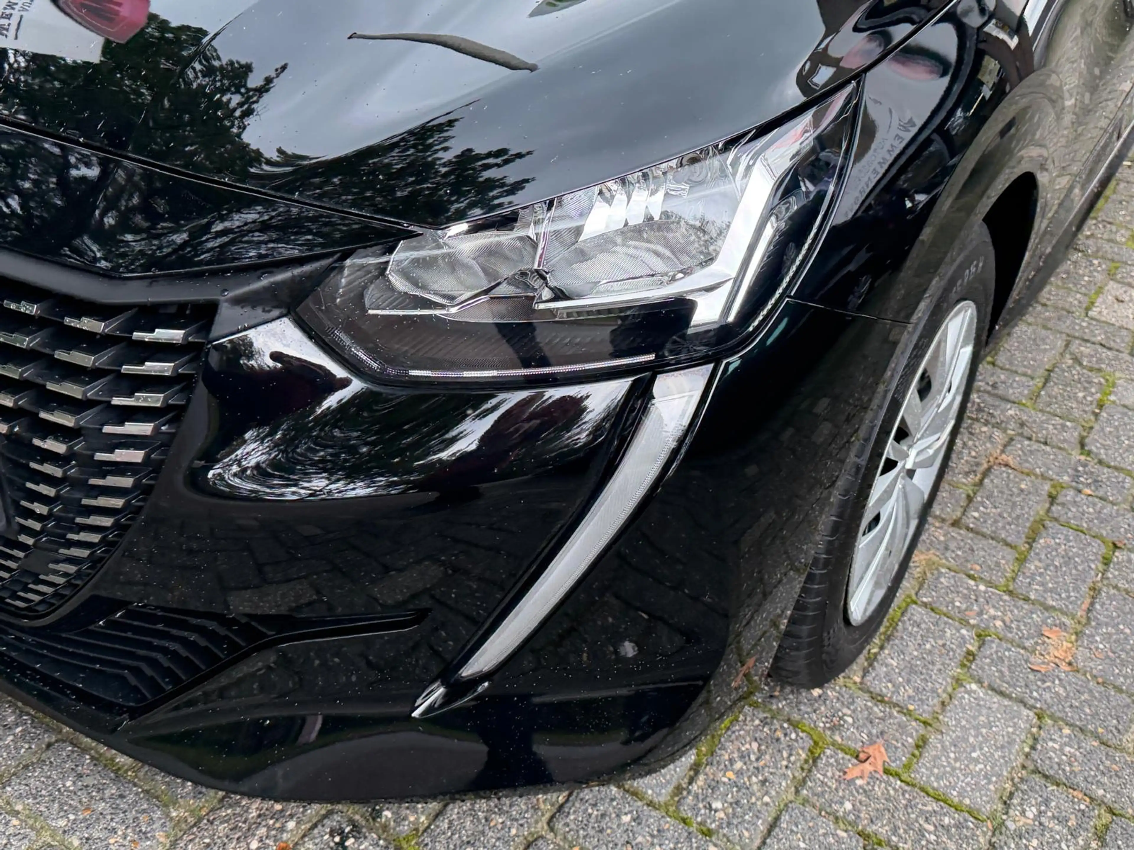 Peugeot 208 1.2 PureTech Active — photo 6