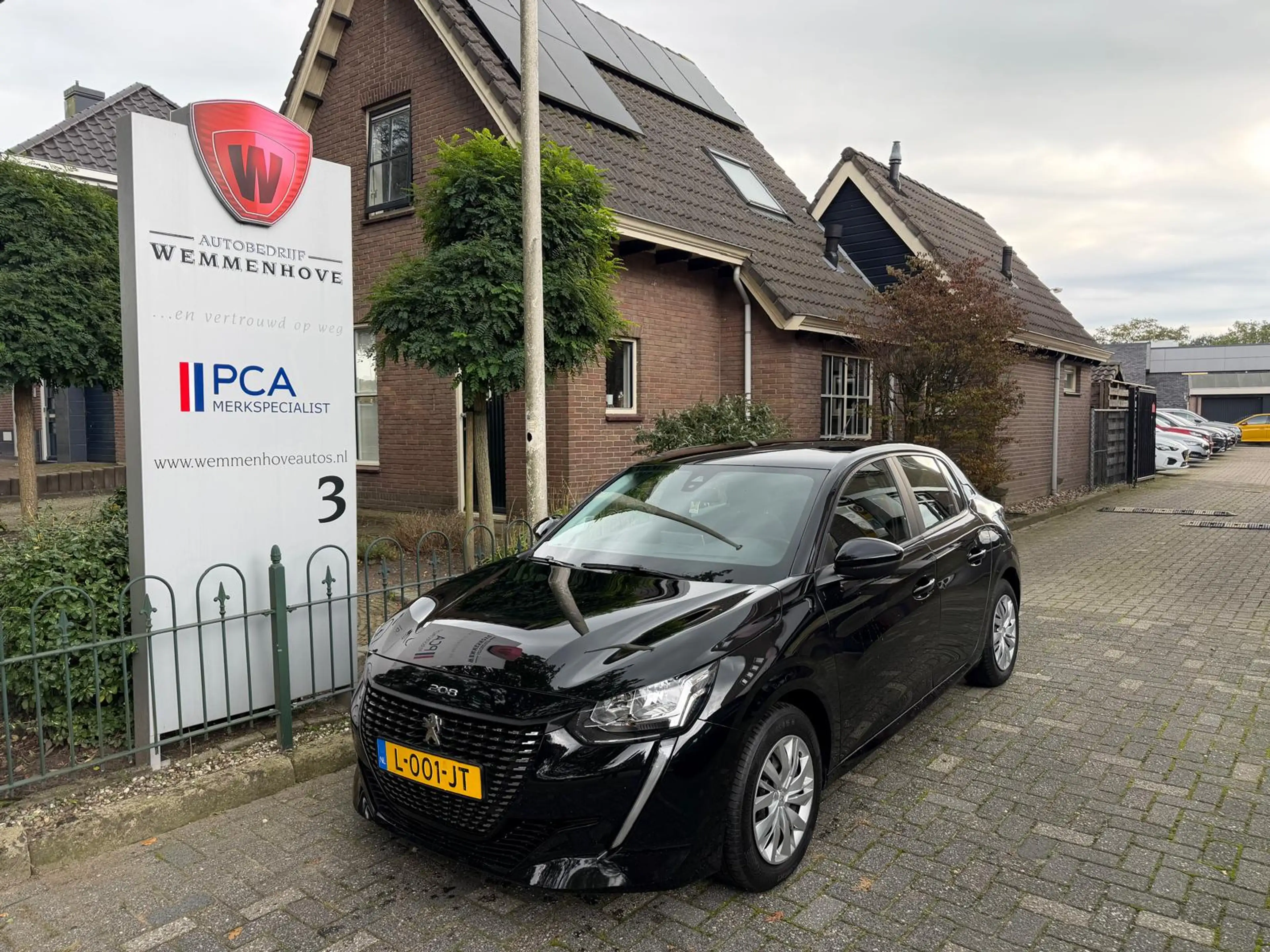 Peugeot 208 1.2 PureTech Active — photo 4