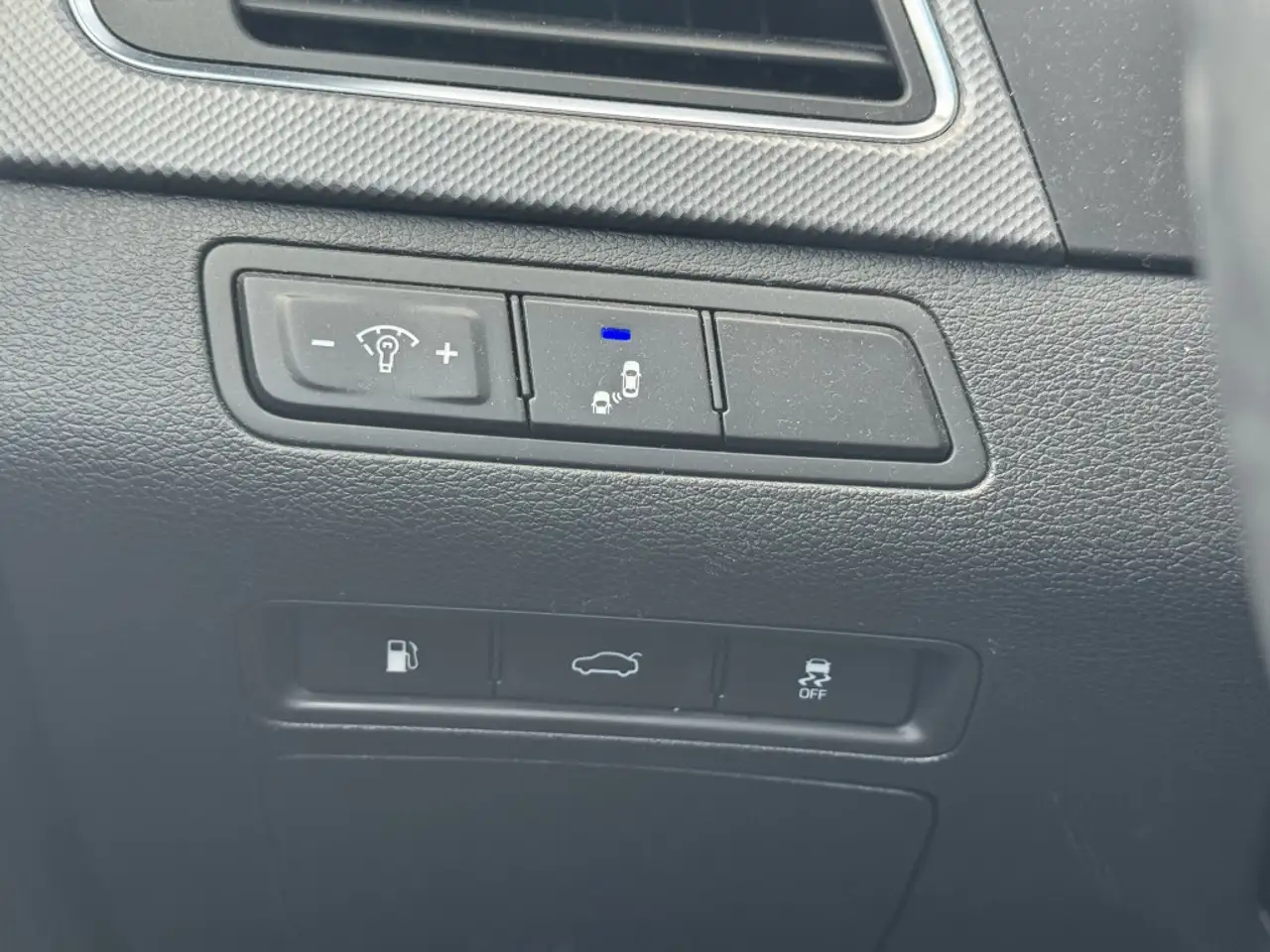 Hyundai SONATA снимка Hyundai SONATA