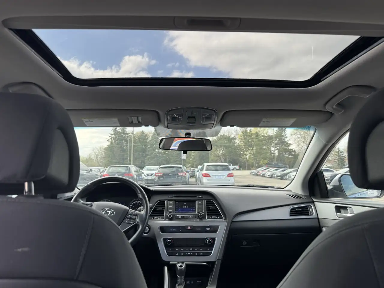 Hyundai SONATA снимка Hyundai SONATA