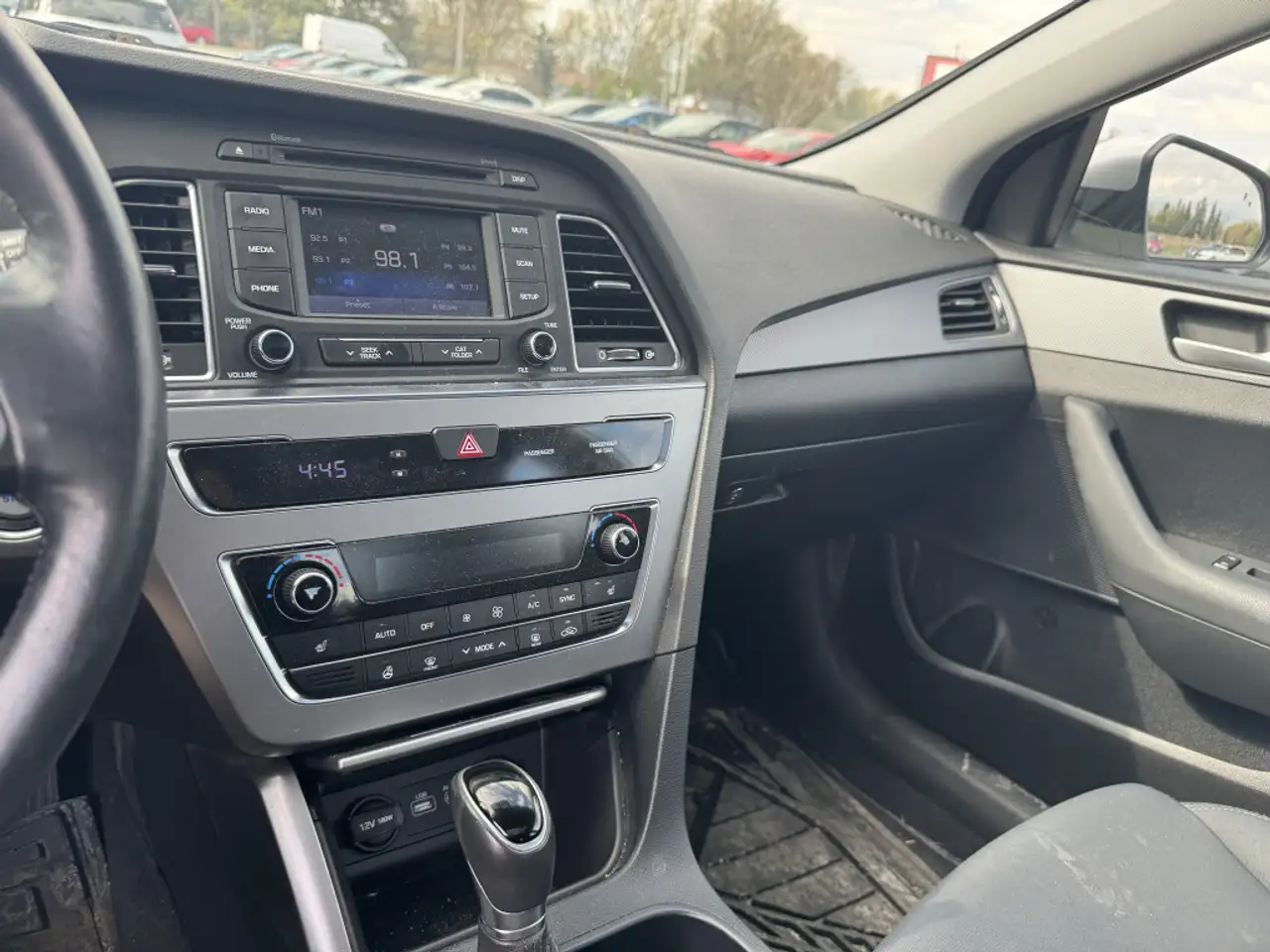 Hyundai SONATA снимка Hyundai SONATA