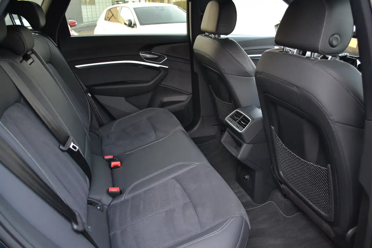 Audi Q8 e-Tron "S" 503 PK, миниатюра 9