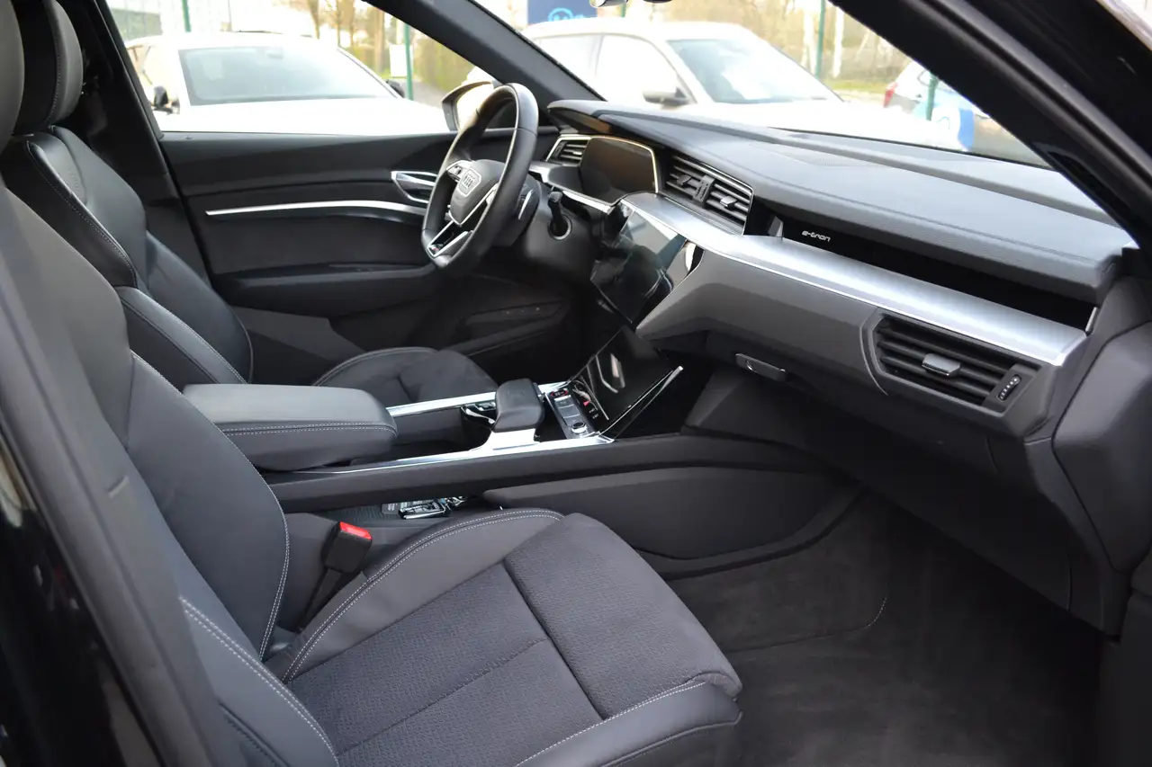 Audi Q8 e-Tron "S" 503 PK, миниатюра 5