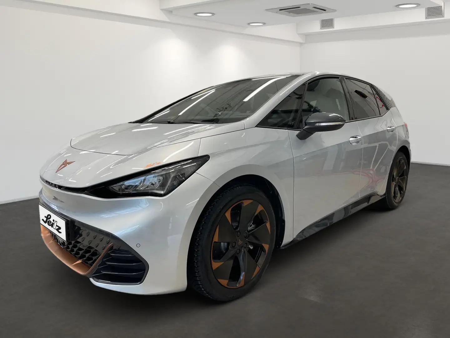 CUPRA Born Edition Dynamic *NAVI*KAMERA*LED*SITZH* Argent - 2