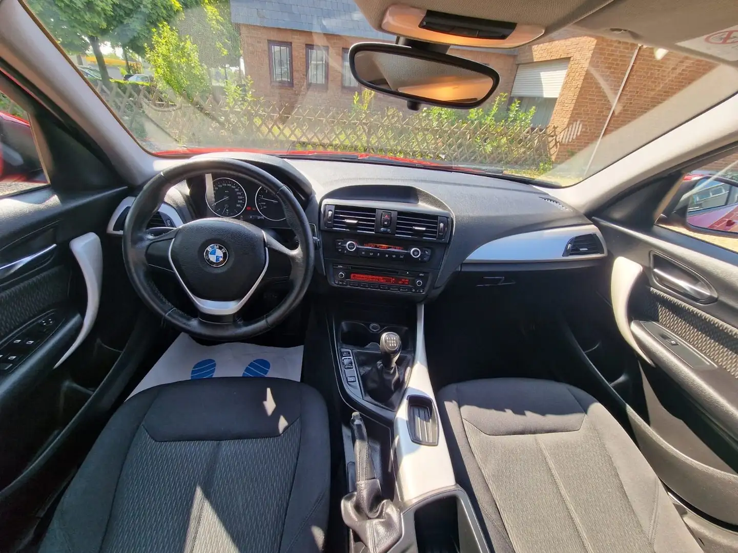 BMW 114 i 5-trg lim. Rood - 2