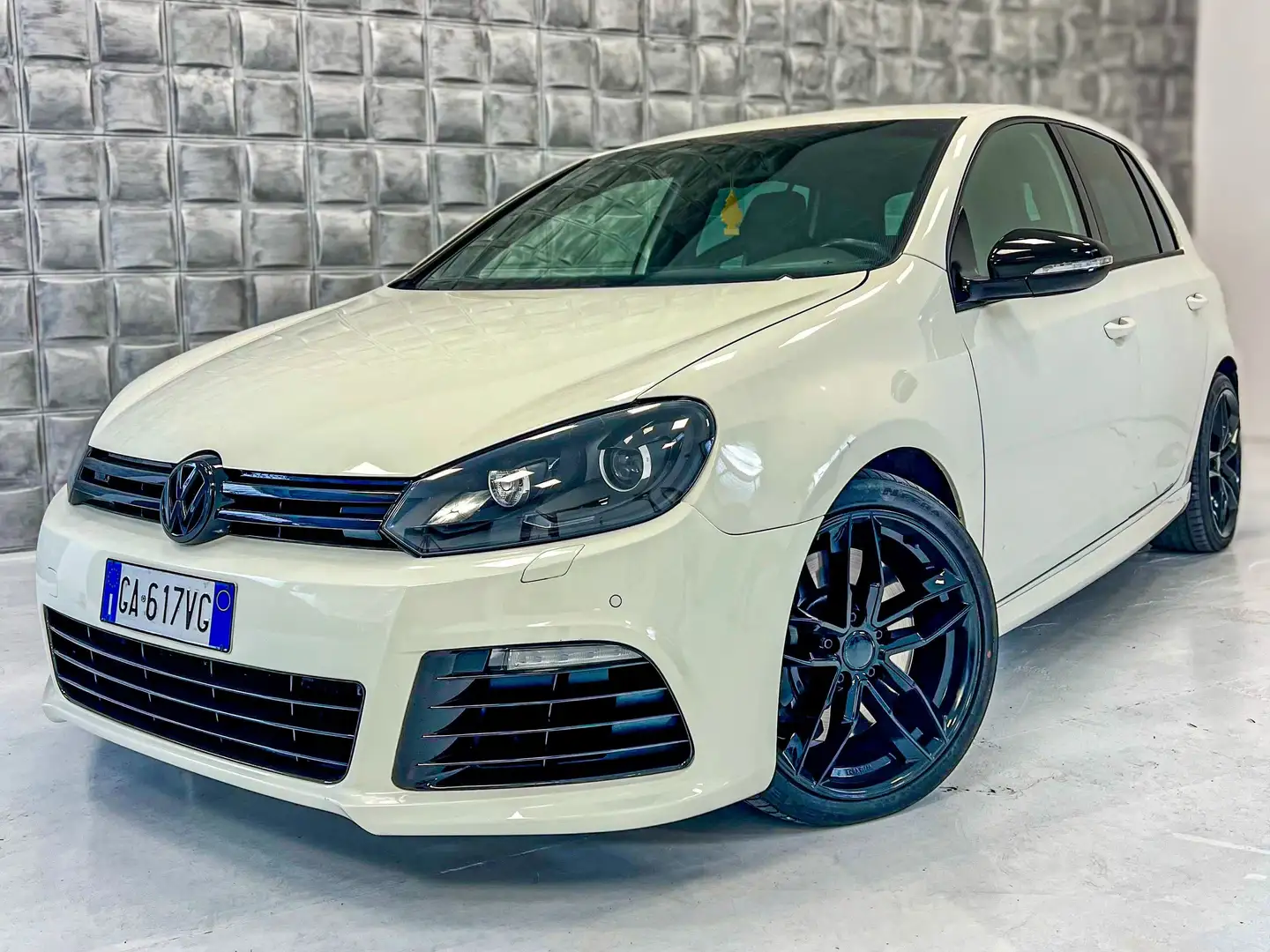 Volkswagen Golf 5p 2.0 tsi R 4motion 270cv Weiß - 1