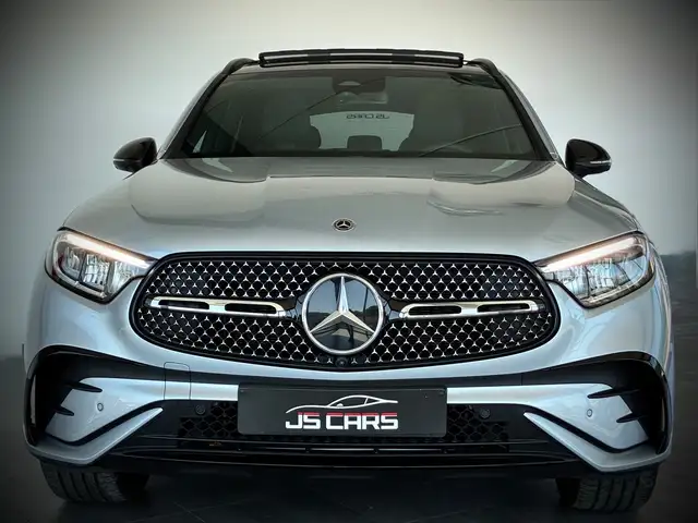 Mercedes-Benz GLC 200 view 8