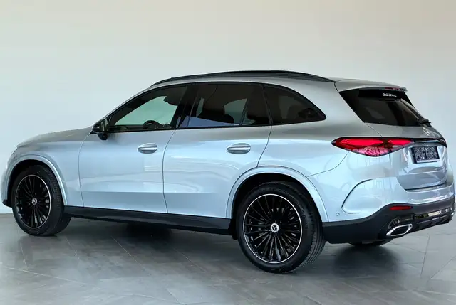Mercedes-Benz GLC 200 view 12