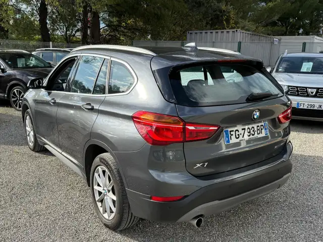 BMW X1 view 2