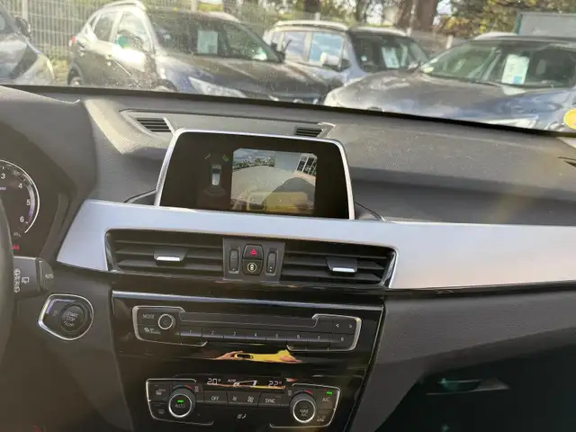 BMW X1 view 11