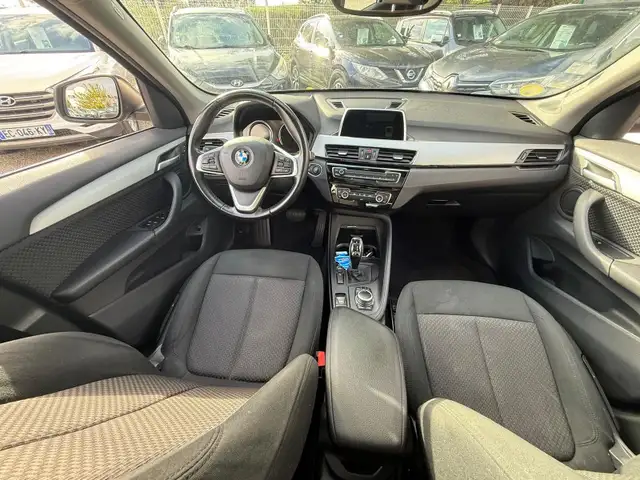 BMW X1 view 8