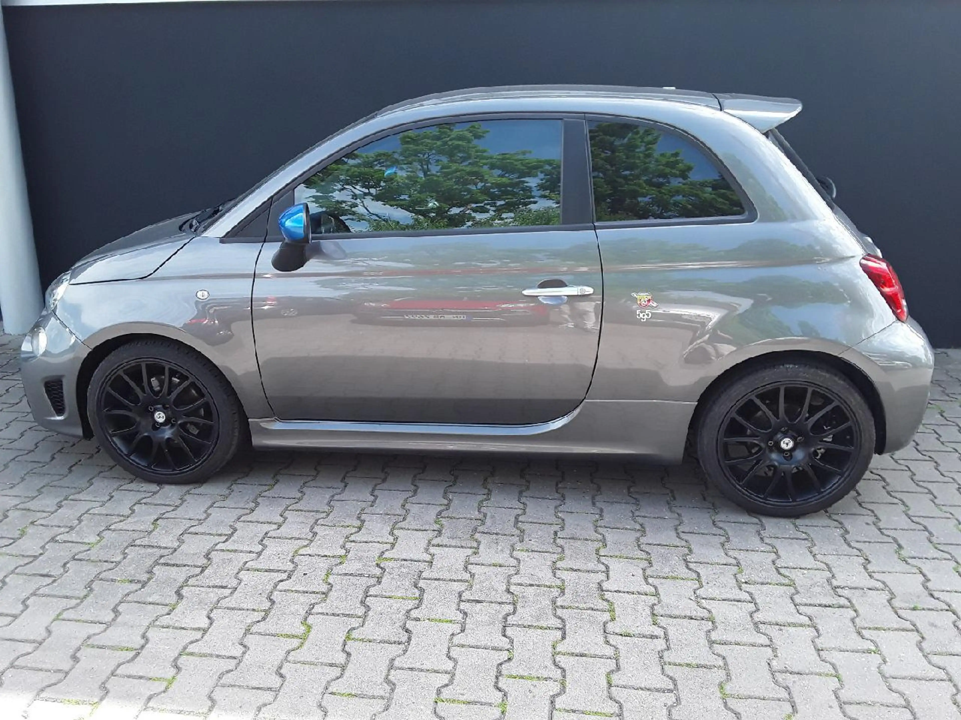 Abarth 500 F595 1.4 TB 16v — photo 2