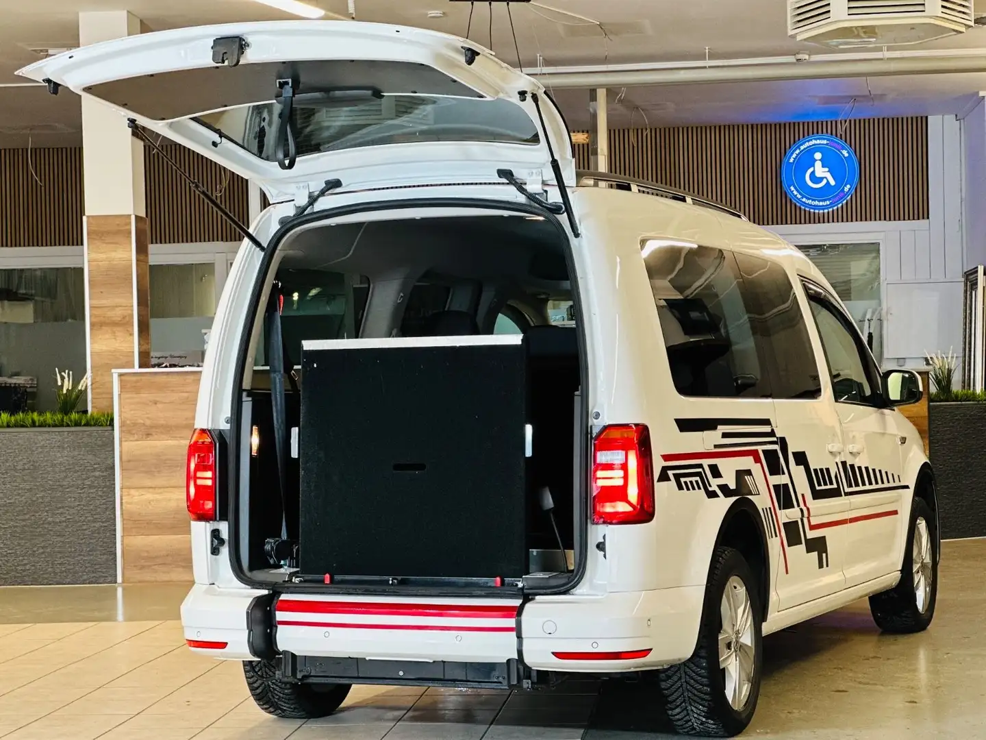 Volkswagen Caddy DSG Maxi Behindertengerecht-Rampe Weiß - 2