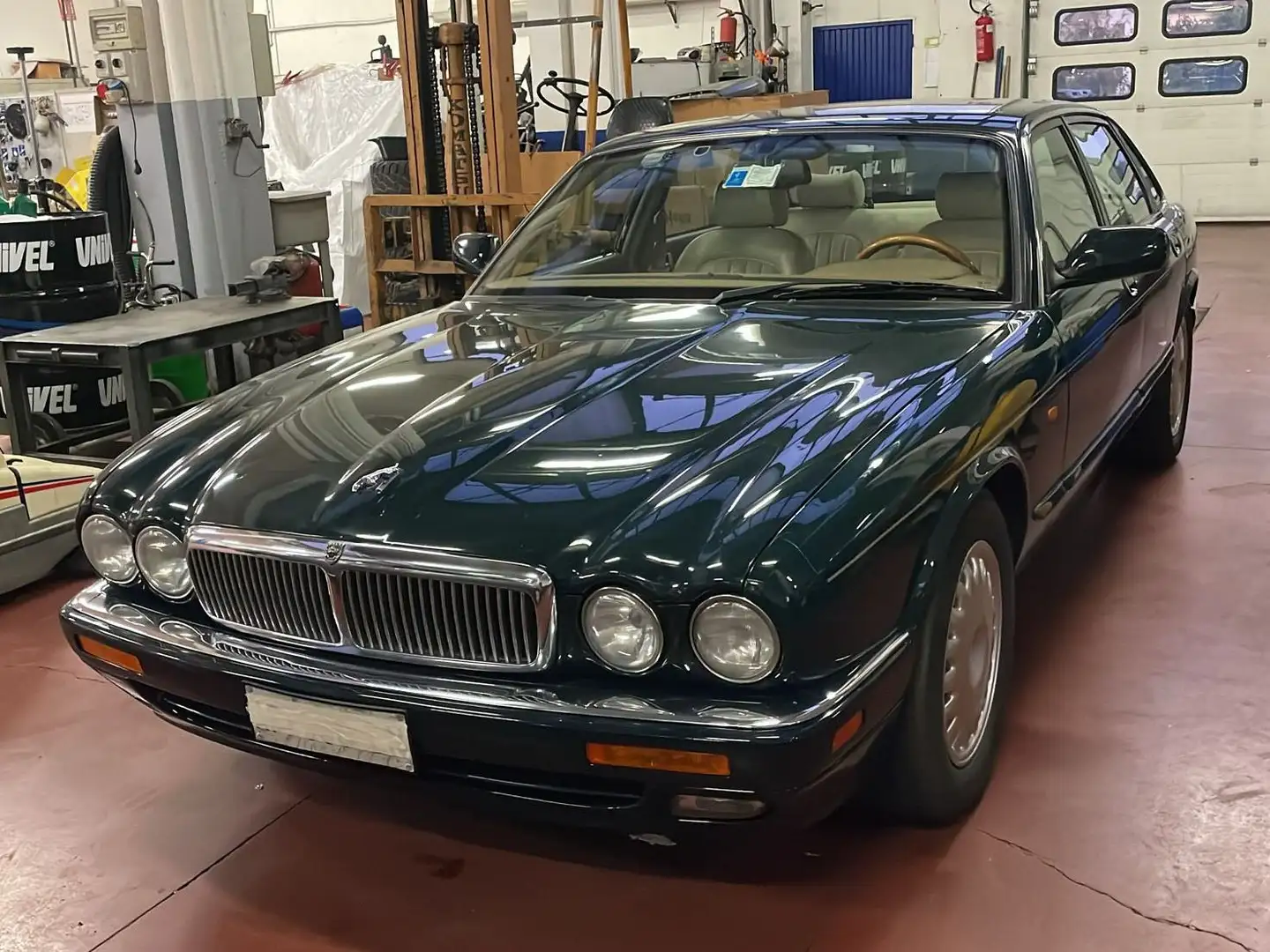Jaguar XJ6 XJ/Sover/Daim'82-97 XJ6 4.0 cat(09/1995) Zöld - 1