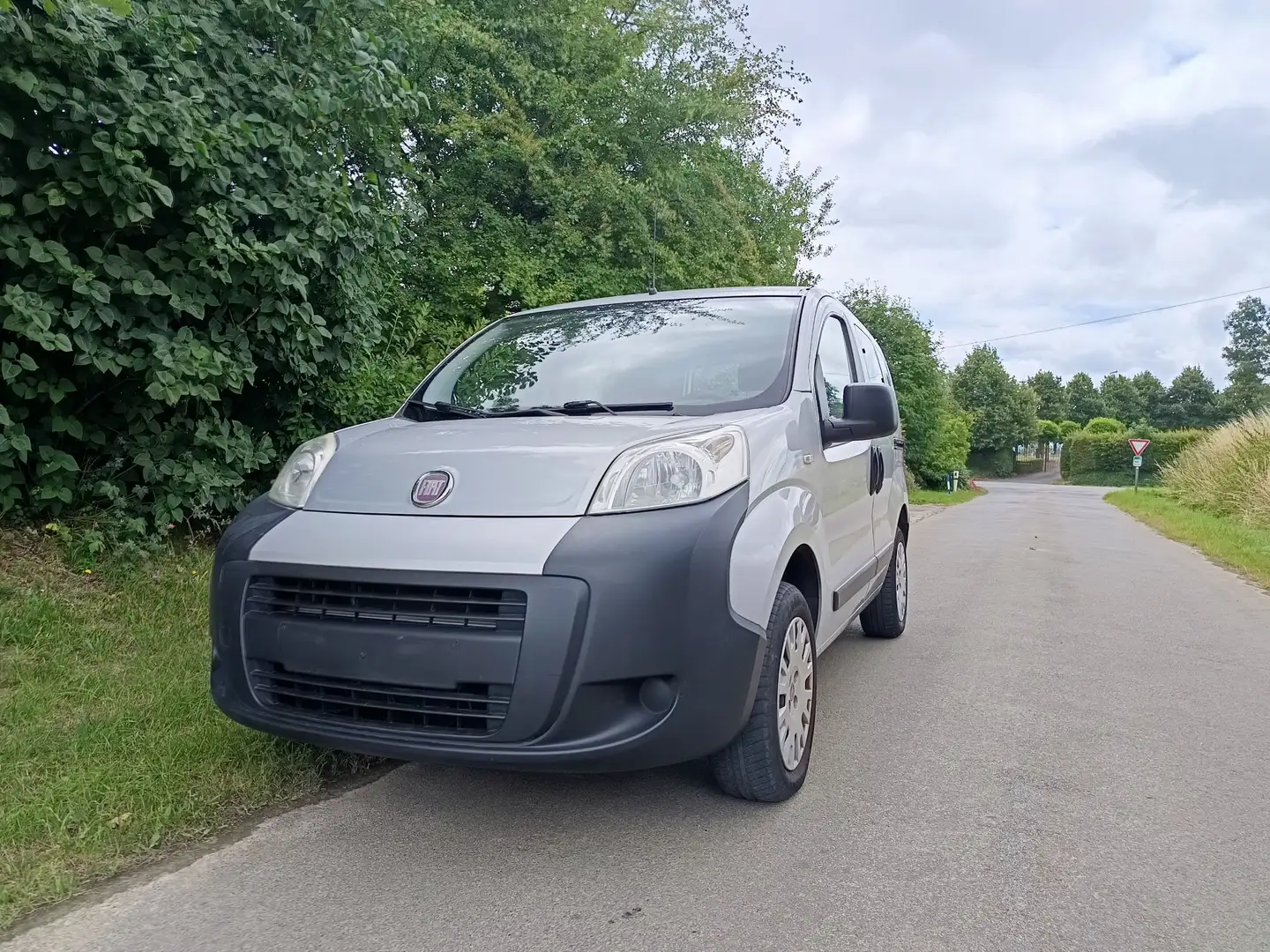 Fiat Qubo Qubo 1.4i ct + garantie 12 mois Gris - 1