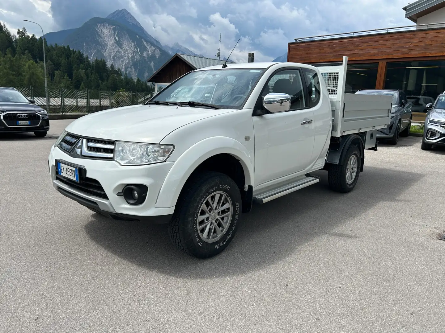 Mitsubishi L200 2.5 DI-D/178CV DC Intense Plus DPF Blanc - 1
