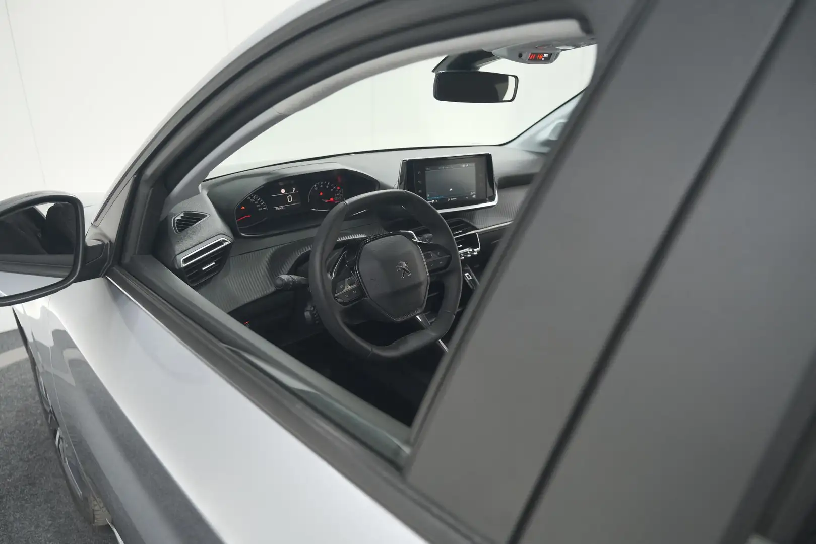 Peugeot 208 PureTech 100 EAT8 Active Pack | Apple Carplay | Pa Grijs - 2