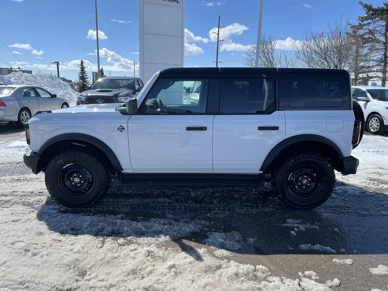 Ford Bronco снимка Ford Bronco
