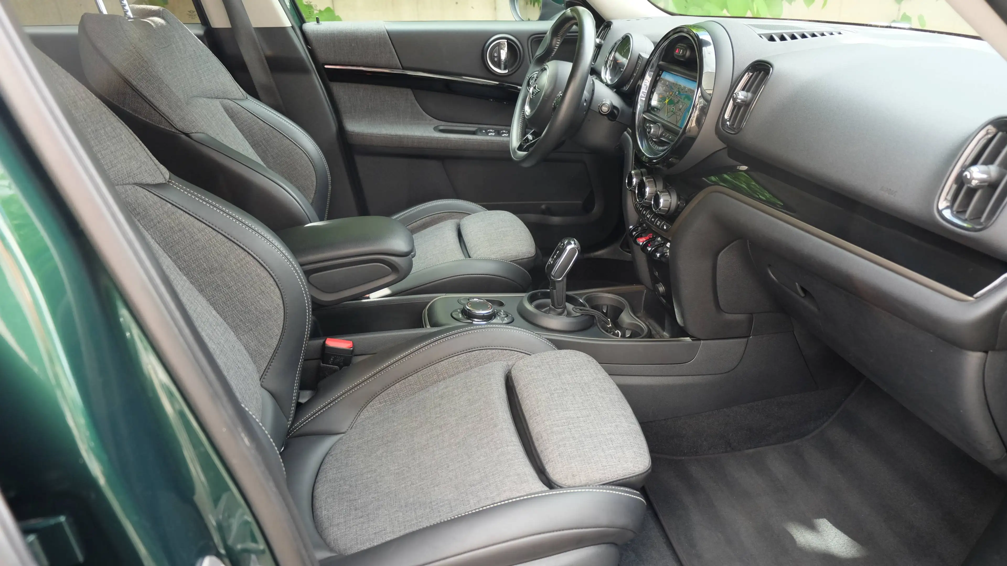 MINI One Countryman One — photo 14