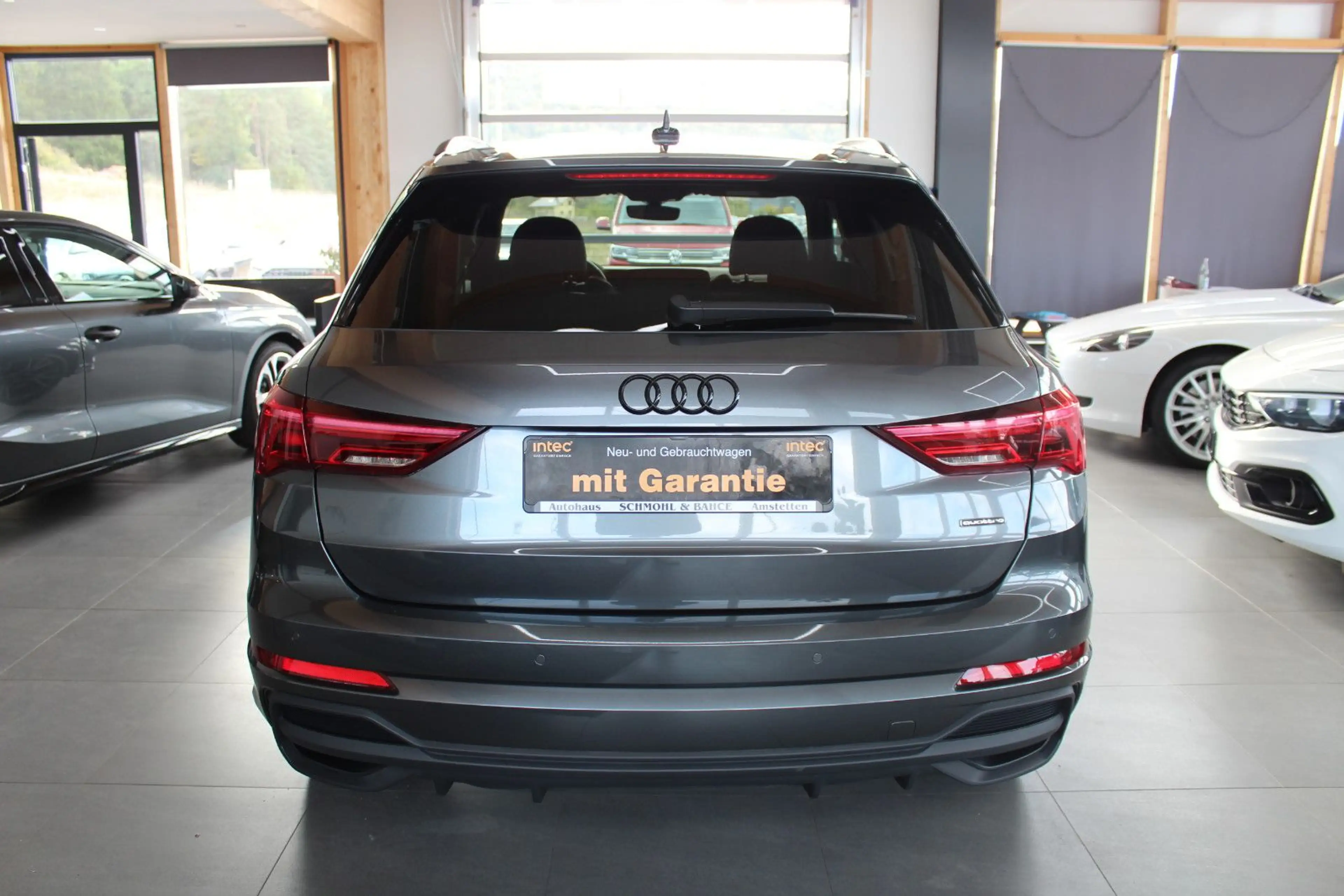 Audi Q3 45 TFSI quattro S tronic S line sport — photo 5