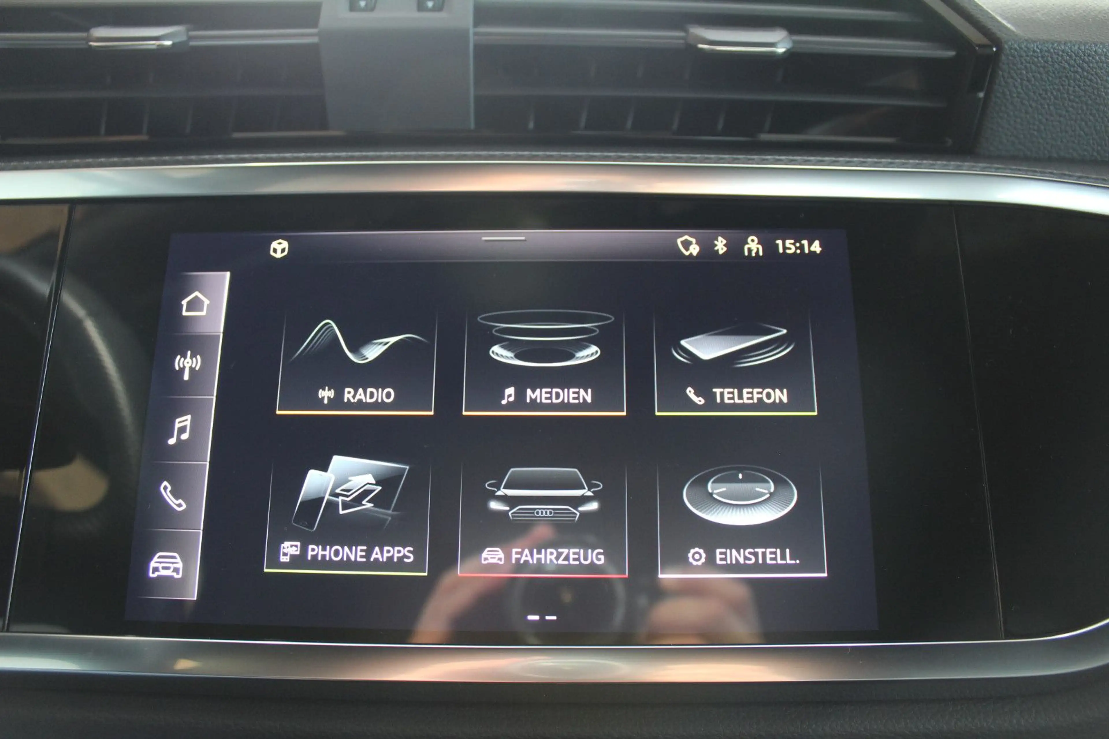 Audi Q3 45 TFSI quattro S tronic S line sport — photo 15