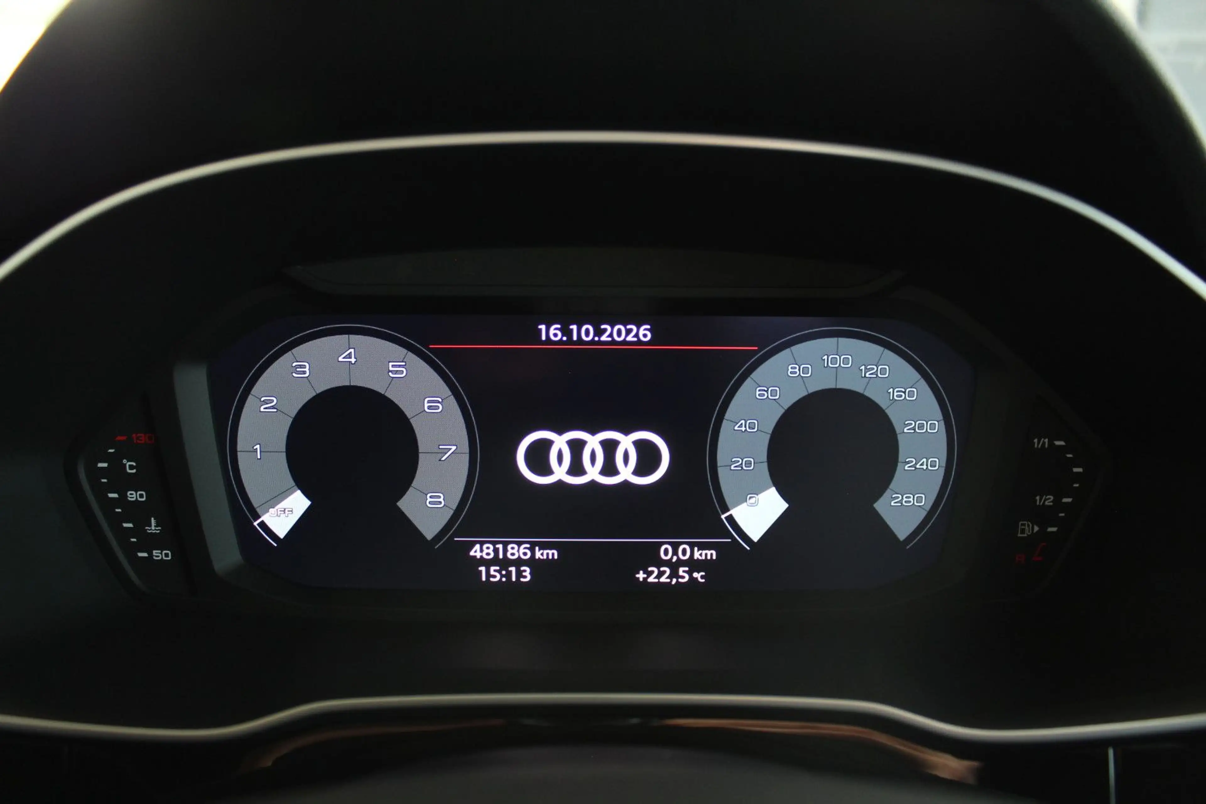 Audi Q3 45 TFSI quattro S tronic S line sport — photo 14